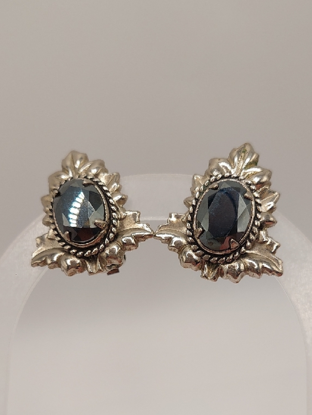 Silvertone Floral Prong Set Hematite Oval Clip Vintage Earrings